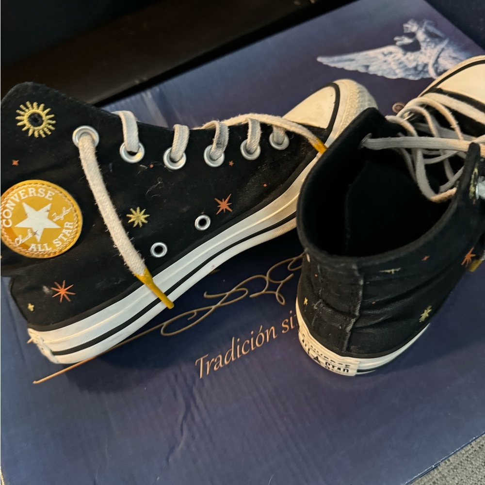 Converse - Picture 4 of 5